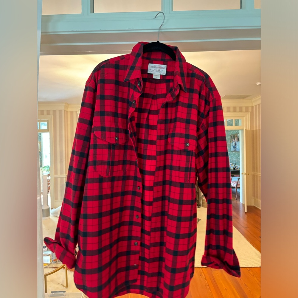 Filson Garmet Men’s Flannel  !!!! Never worn !!!